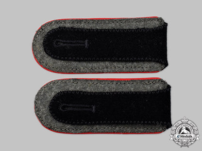 germany,_ss._a_set_of_ss-_mann_flak/_artillery_shoulder_straps_62_m21_mnc1026