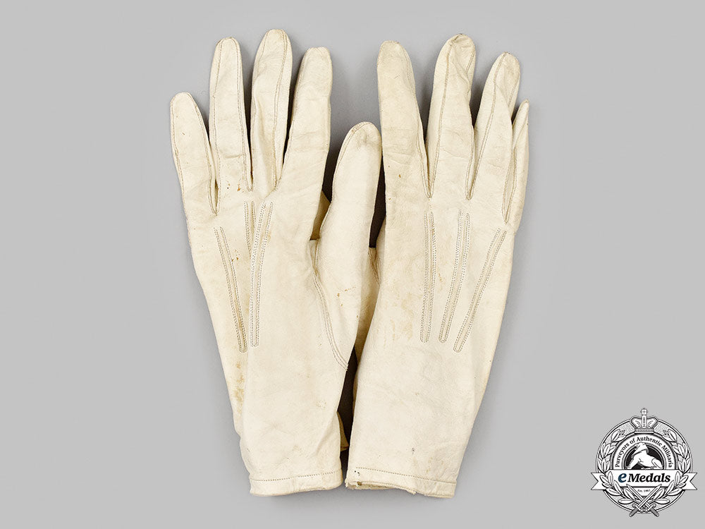 germany,_ss._a_set_of_dress_uniform_gloves_62_m21_mnc6170_1_1_1