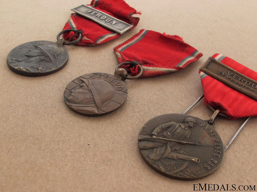 three_verdun_medals,1916_63.jpg51068c7522e13
