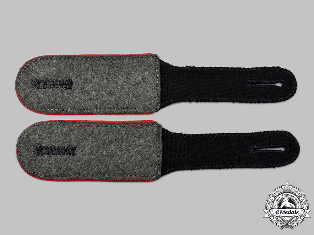 germany,_ss._a_set_of_ss-_mann_flak/_artillery_shoulder_straps_63_m21_mnc1027