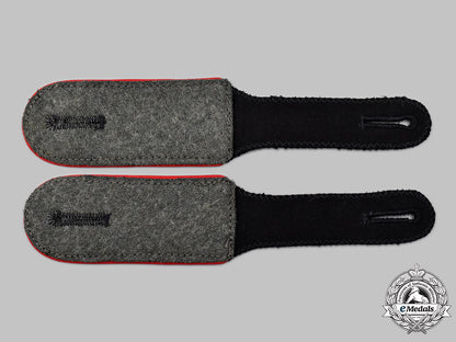 germany,_ss._a_set_of_ss-_mann_flak/_artillery_shoulder_straps_63_m21_mnc1027