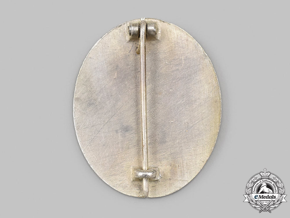 germany,_wehrmacht._a_silver_grade_wound_badge,_by_hermann_wernstein_63_m21_mnc3155_1_1