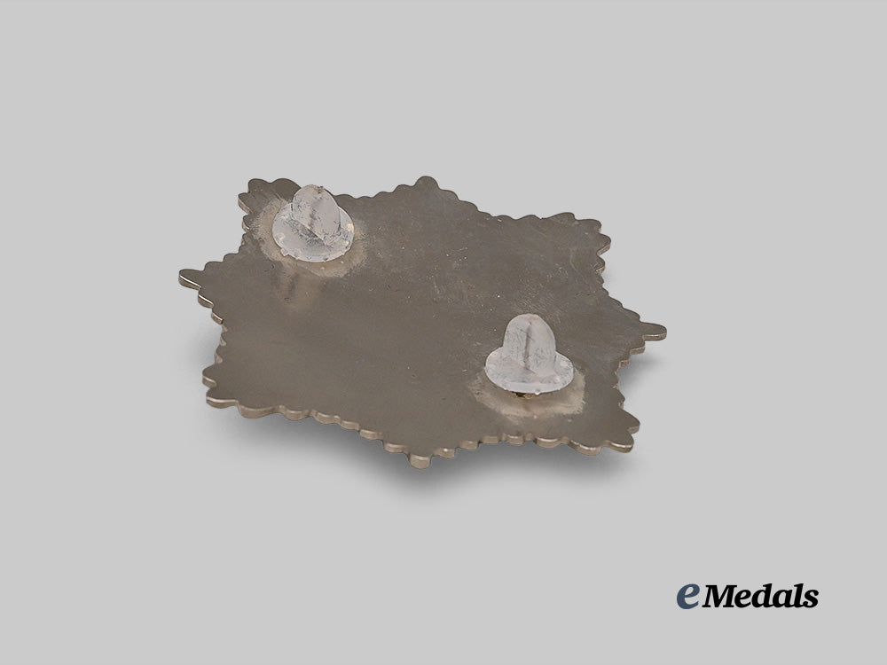 brazil,_republic._an_order_of_military_merit,_grand_officer_set_in_case,_c.1975_e_medals__m0332-35_12