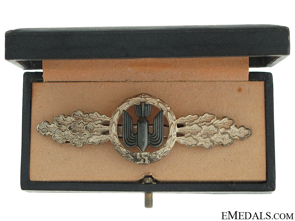 a_cased_squadron_clasp_for_bomber_pilots_66.jpg5118fbdbc8a01