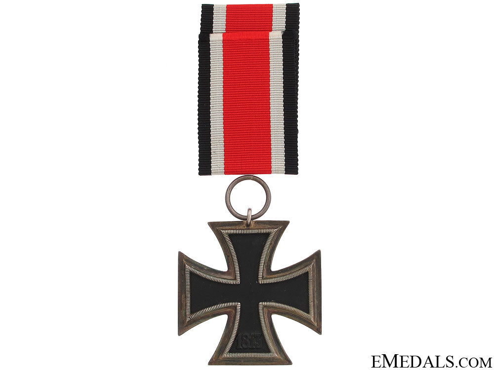 iron_cross2_nd_class1939_in_red_case_of_issue_67.jpg51e15e58c2f05