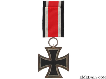 iron_cross2_nd_class1939_in_red_case_of_issue_67.jpg51e15e58c2f05