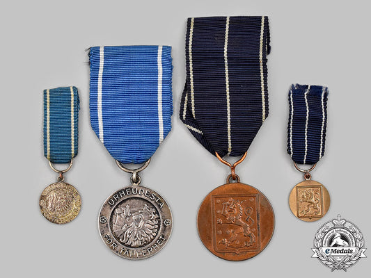 finland,_republic._two_medals_with_miniatures_67_m21_mnc6851_1