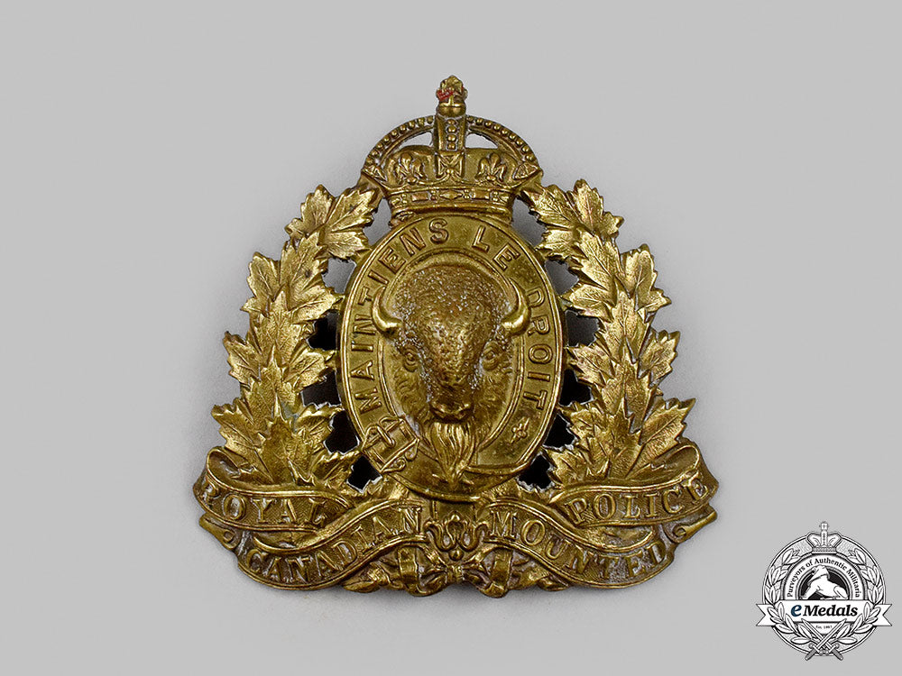 canada,_commonwealth._a_royal_canadian_mounted_police(_rcmp)_cap_badge_with_king's_crown_67_m21_mnc7107_1_2_1