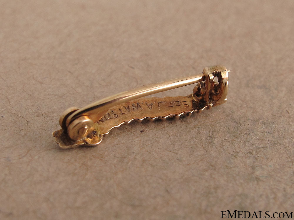 two_caterpillar_club_pins_to_sgt._watson_raf_68.jpg51c5e4cea5669