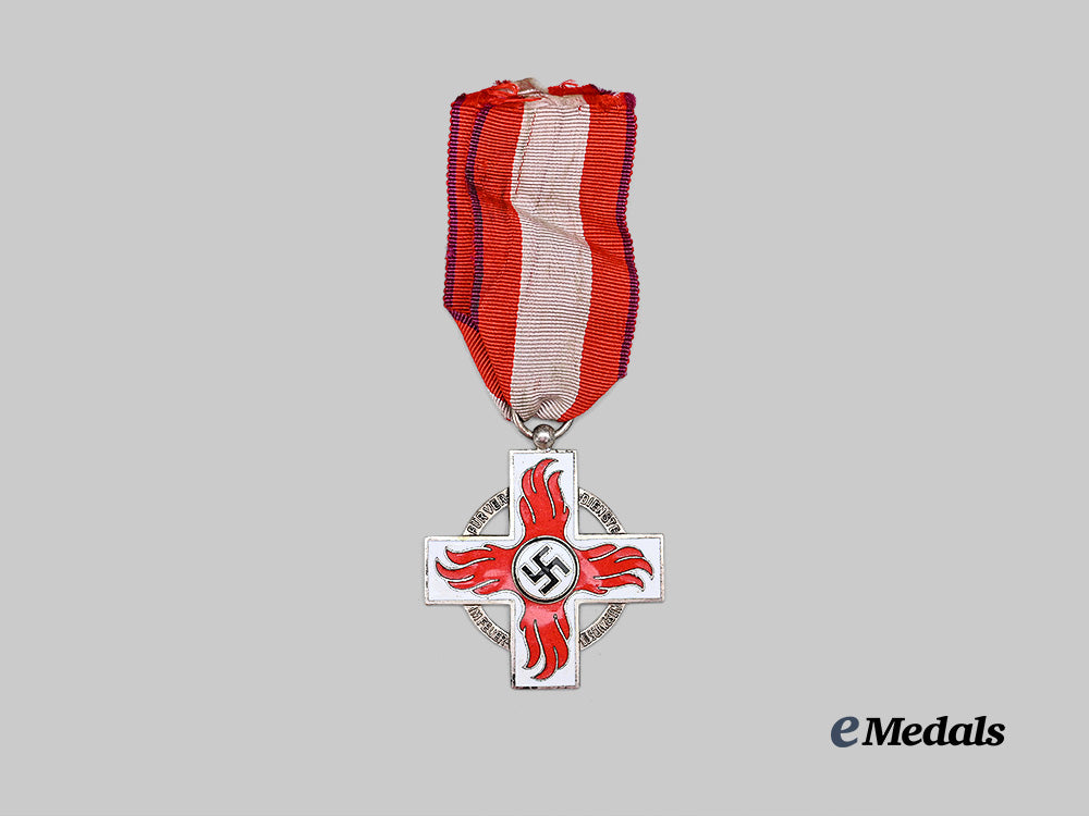 germany,_third_reich._a_fire_brigade_honour_award,_i_i_class_with_period_case,_by_glaser&_sohn_e_medals__g62882_5