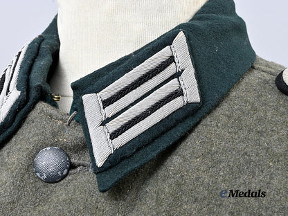 germany,_heer._a_rare_großdeutschland_division_service_tunic_for_a_leutnant_of_engineers,_late-_war_example_e_medals__g62717_13