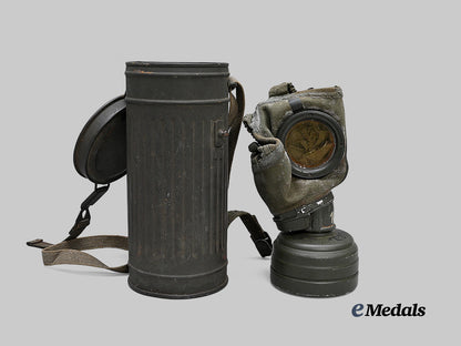 germany,_wehrmacht._an_m30_gas_mask,_with_canister_e_medals__g62679_6