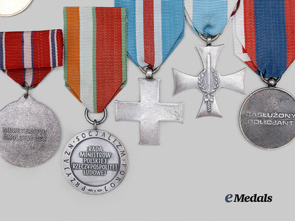 poland,_republic._a_lot_of_medals&_awards_e_medals__e_u24894_9