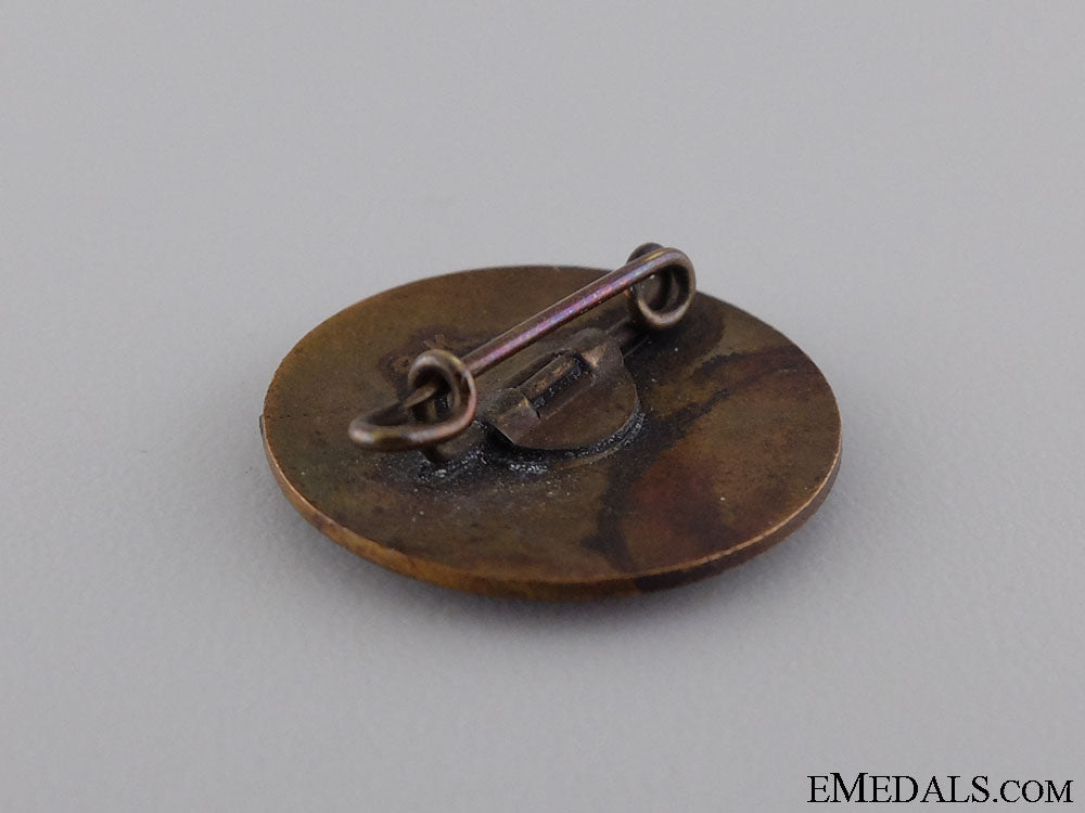 a_hungarian_nsdap_party_badge_6.jpg543d4a2913cd8