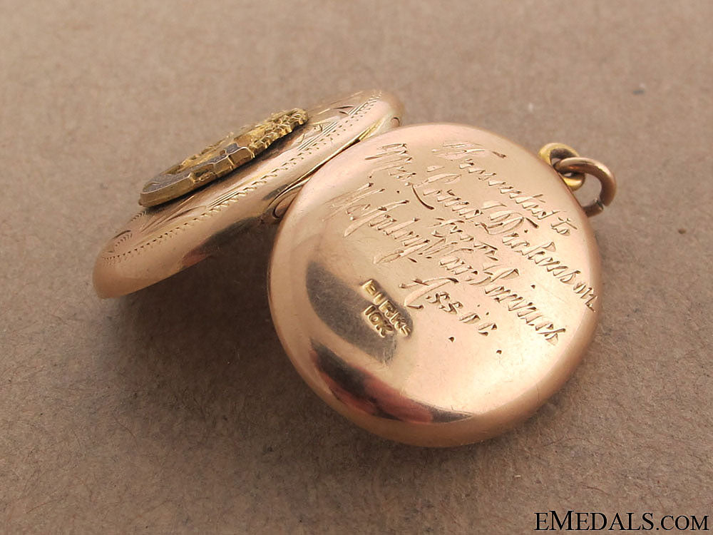 queen's_own_cameron_highlanders_of_canada_locket_6.jpg510800db0df5b