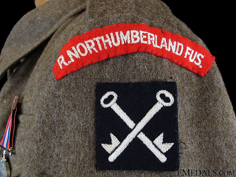 wwii_royal_northumberland_fusiliers_battledress1945_6.jpg5140a3cea3d71