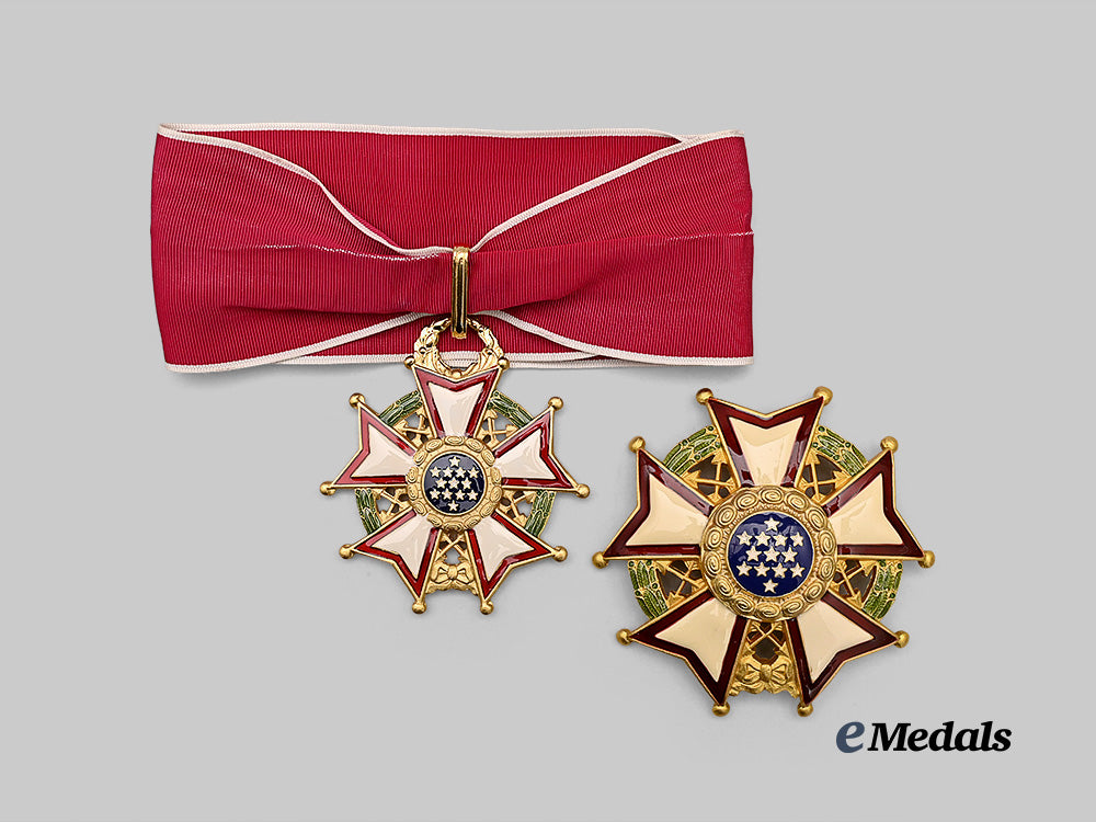 united_states._a_legion_of_merit_chief_commander_and_commander_e_medals__w8479_5