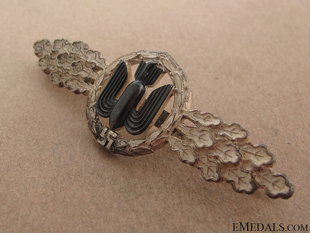a_cased_squadron_clasp_for_bomber_pilots_70.jpg5118fbee55acf