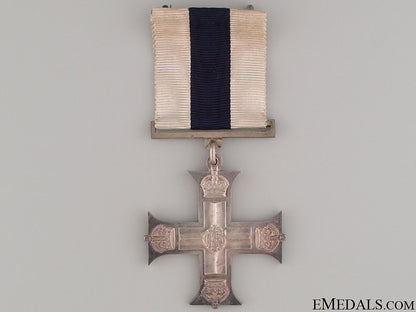 a_cased_wwi_issue_military_cross_73.jpg524ae9e5b8cf5