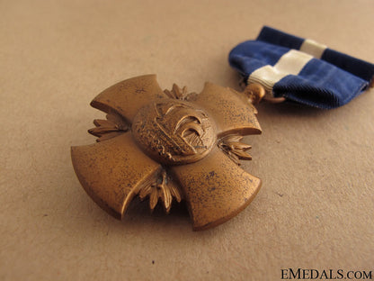 a_wwii_navy_cross_74.jpg5160442a18914