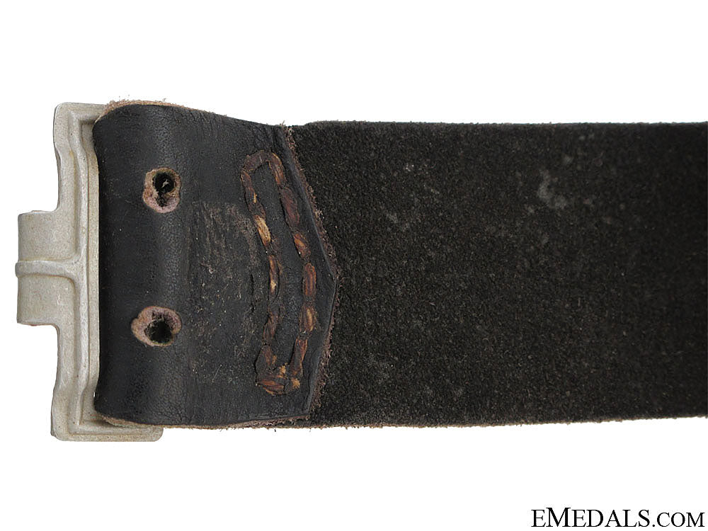 red_cross_enlisted_belt&_buckle_75.jpg513ddb18a8786