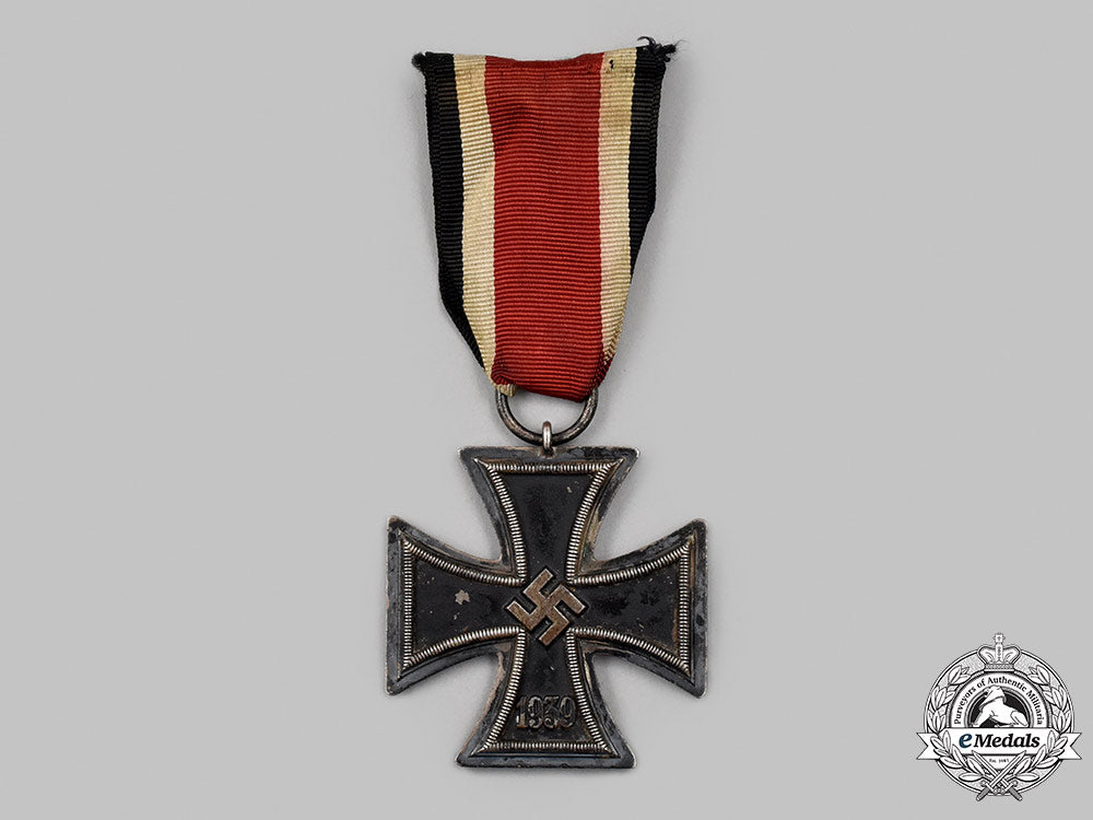 germany,_wehrmacht._a1939_iron_cross_ii_class,_by_bek,_hassinger&_co._76_m21_mnc3041