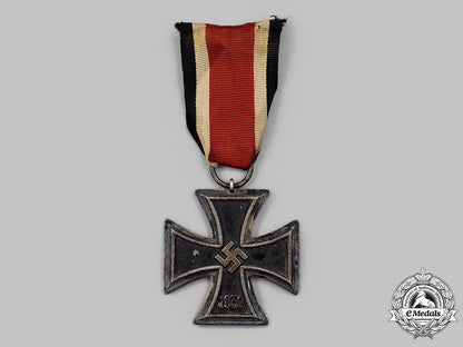 germany,_wehrmacht._a1939_iron_cross_ii_class,_by_bek,_hassinger&_co._76_m21_mnc3041