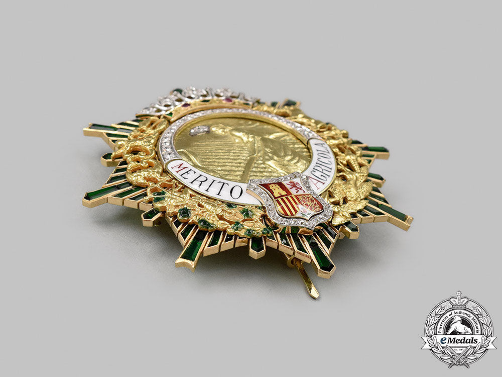 spain,_fascist_state._a_superb_order_for_agricultural_merit,_grand_cross_star_in_gold&_diamonds,_c.1935_76_m21_mnc5788_1_1_1