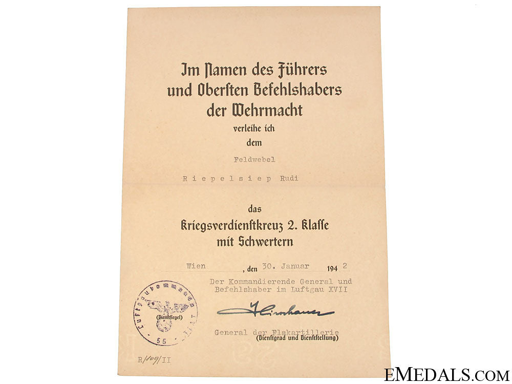 a_well_documented_group_to_a_luftwaffe_pilot_77.jpg50e6eca33da24