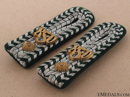 pair_of_shoulder_boards-_customs_officer_78.jpg509522c98d96f