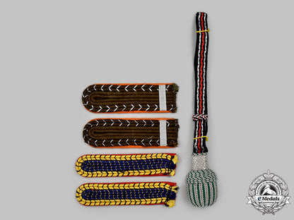 germany,_third_reich._a_mixed_lot_of_uniform_insignia_and_accessories_79_m21_mnc7504_1
