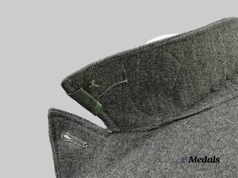 sweden,_kingdom._an_m39_royal_army_infantry_tunic1941_e_medals__e_u24840_10