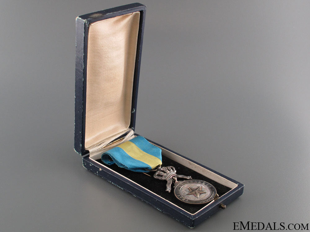 medal_of_the_order_of_the_star_of_africa_7.jpg5225eca0adaaa