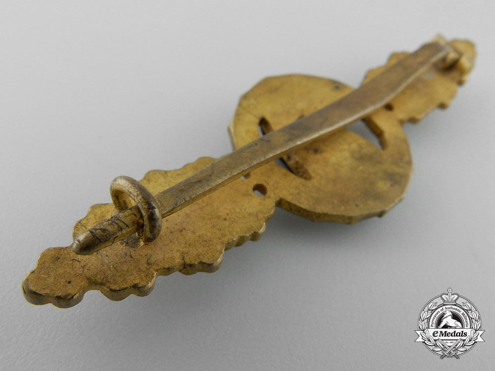 a_gold_grade_reconnaissance_clasp_with_case_to_luftwaffe_oberleutnant_karl_schuh_7_4_1