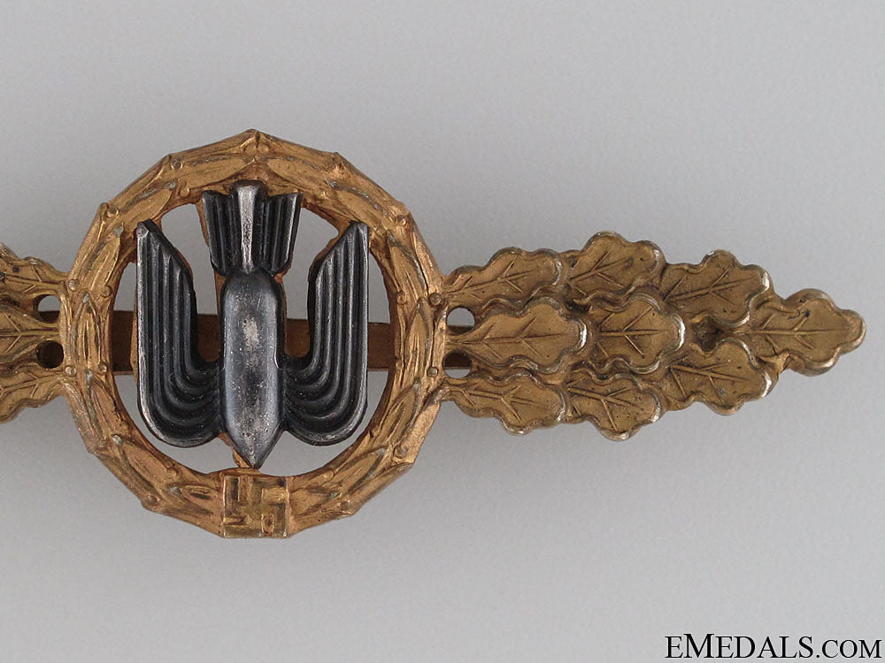 squadron_clasp_for_bomber_pilots-_gold_7.jpg5261827da4e61