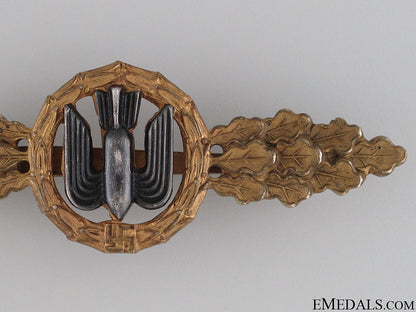 squadron_clasp_for_bomber_pilots-_gold_7.jpg5261827da4e61