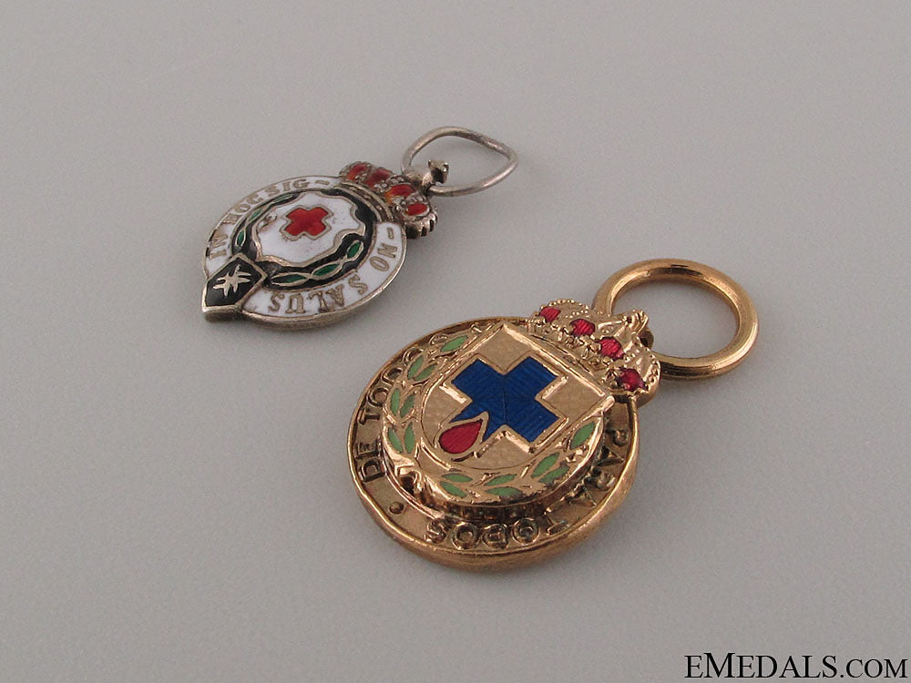 two_miniature_red_cross_medals_7__2_.jpg52408bf146f11