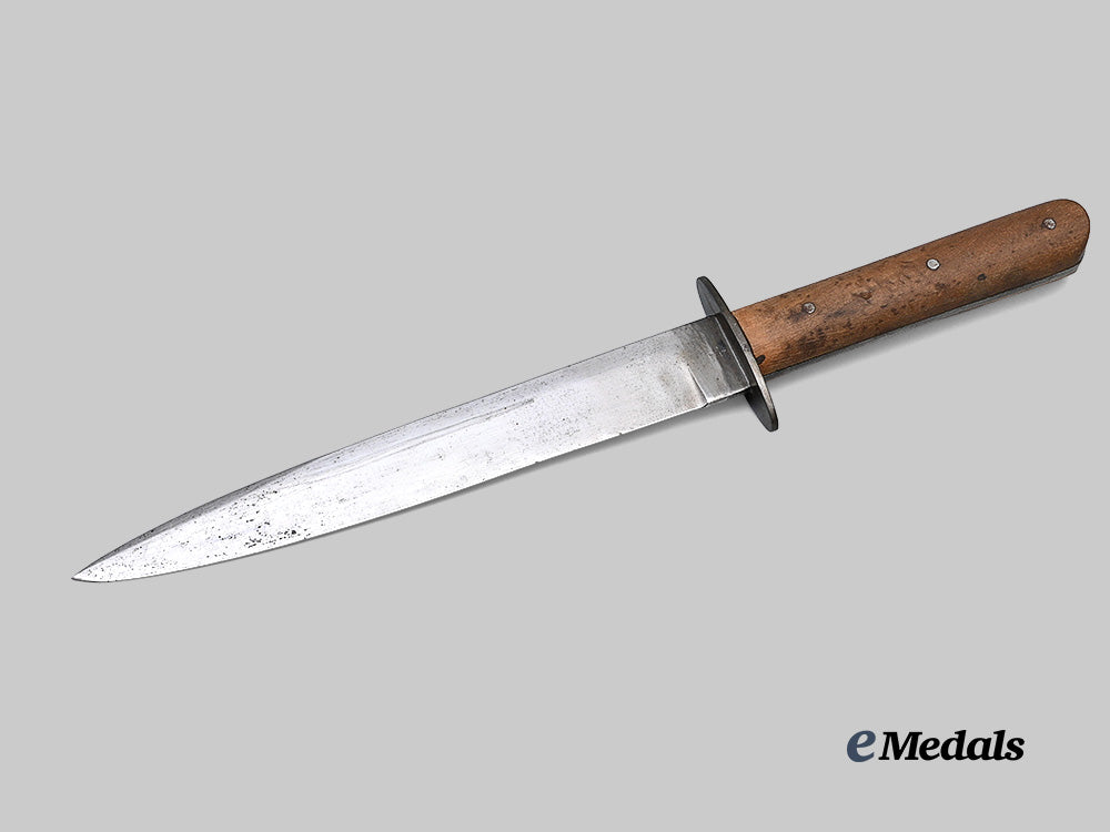 austria,_empire._an_m17_austro-_hungarian_trench_knife_with_steel_scabbard&_belt_loop_e_medals__e_u24937_4