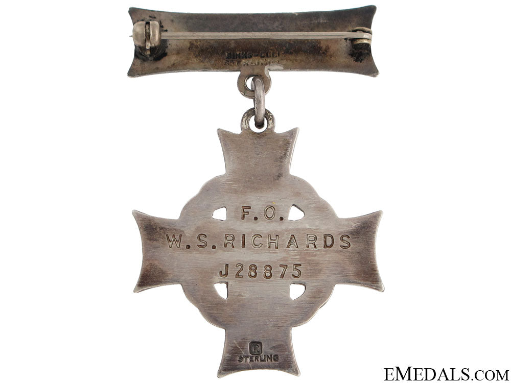 memorial_cross_to_rcaf_lancaster_navigator_82.jpg515c7c6d64a07