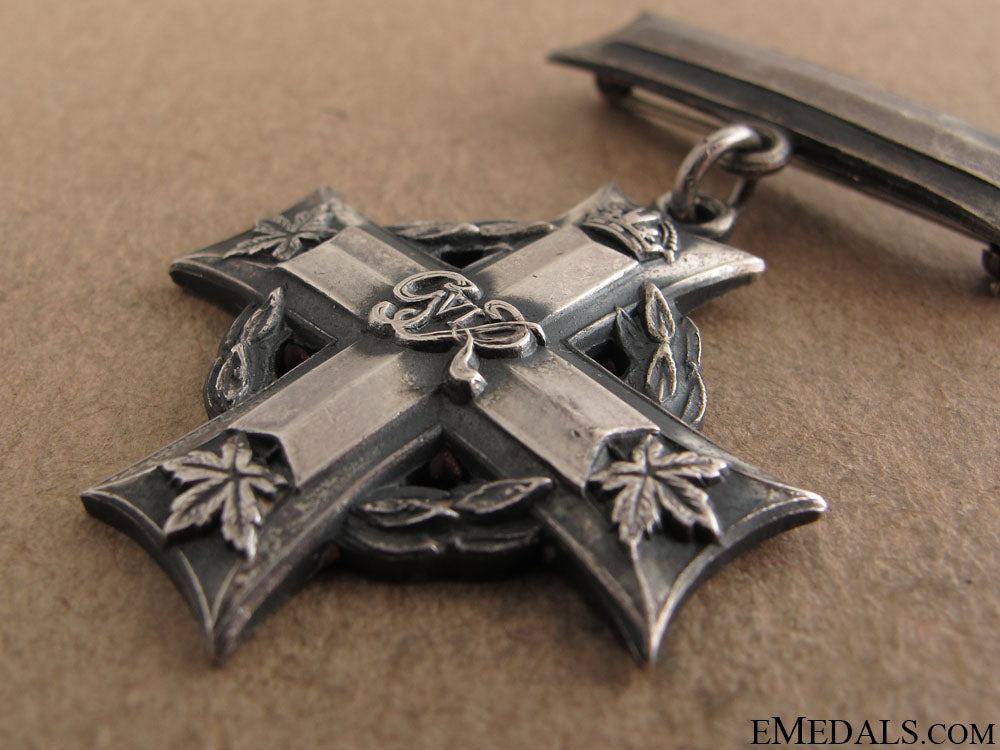 memorial_cross_to_rcaf_lancaster_navigator_83.jpg515c7c746cd0f