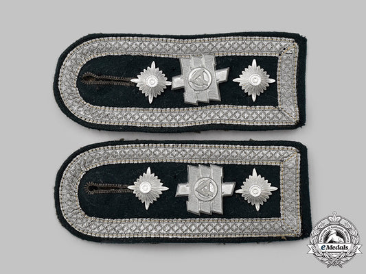 germany,_heer._a_rare_set_of_panzer-_grenadier-_division_feldherrnhalle_oberfeldwebel_shoulder_straps_87_m21_mnc3795