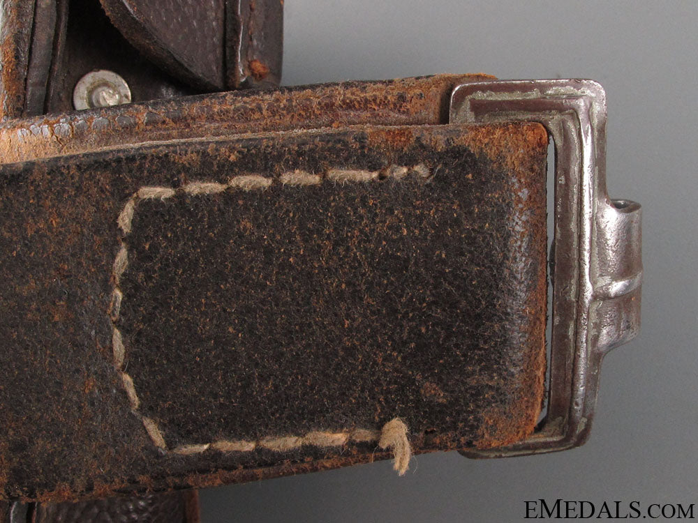 wwii_army(_heer)_ammunition_belt_with_buckle_8.jpg5228e40f4356b
