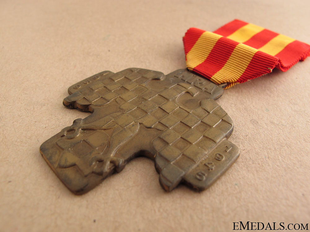 commemorative_medal_of_the_national_revolutionary_army_8.jpg515f22ba4386a