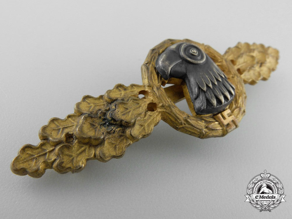 a_gold_grade_reconnaissance_clasp_with_case_to_luftwaffe_oberleutnant_karl_schuh_8_2_1
