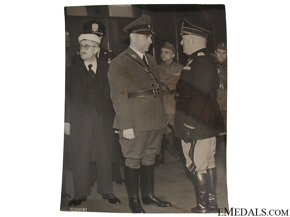 large_photo_of_pavelic&_mussolini&_collar_tabs_8.jpg515af82639654