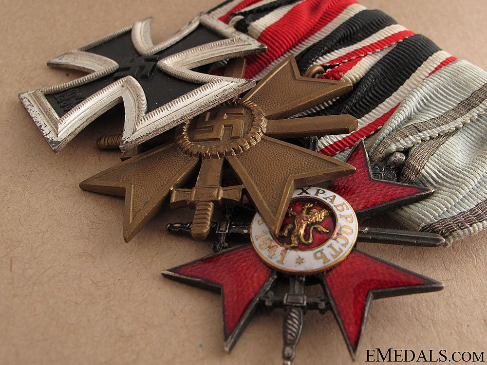 wwii_army_group_of_three_8.jpg51485fdd09bfa