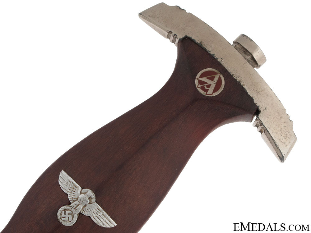 nskk_chained_leader’s_dagger_8.jpg50eeeccb10d4b