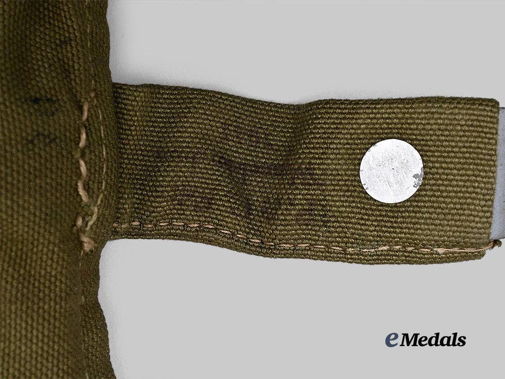 germany,_wehrmacht._a_bread_bag_e_medals__g62677_6