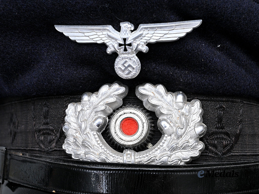 germany,_third_reich._an_n_s_r_k_b_member’s_visor_cap_e_medals__g62741_12