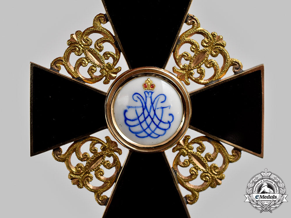 russia,_imperial._an_order_of_st._anne_in_gold,_ii_class_cross,_c.1870_90_m21_mnc4986_1